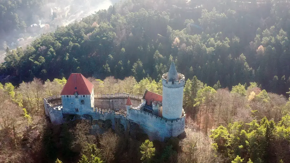 Hrad Kokořín a Kokořínský důl, Praha